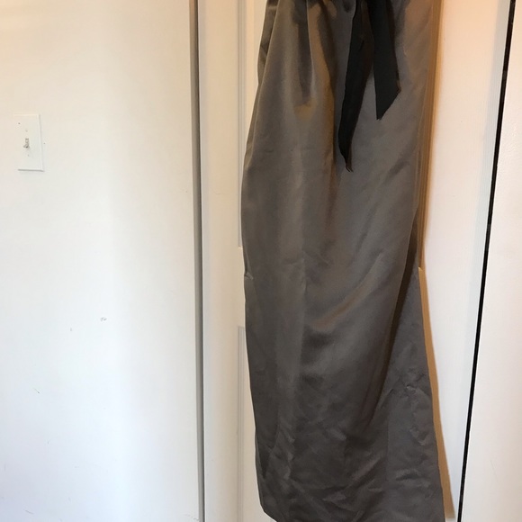 Gorgeous Gown - Picture 2 of 5